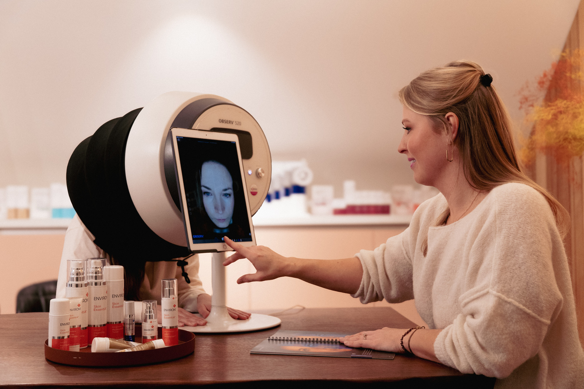 Observ 520 huidanalyse in het salon van Clé de Beauté