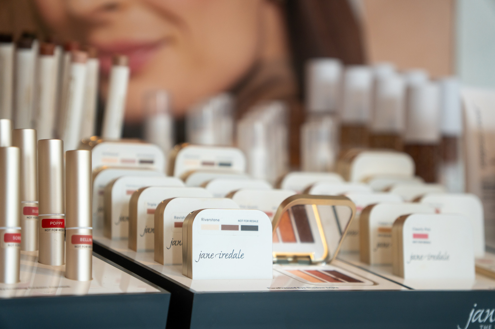jane iredale producten in het salon van Clé de Beauté